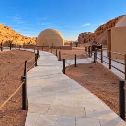 09_Curved_Path_To_Domes.jpg