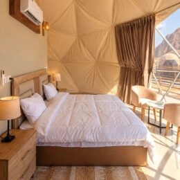29_Dome_Suite_Seating_Area.jpg