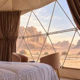31_Dome_Room_With_View.jpg