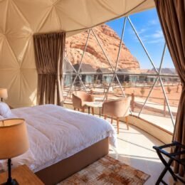 33_Sunlit_Dome_Bedroom.jpg